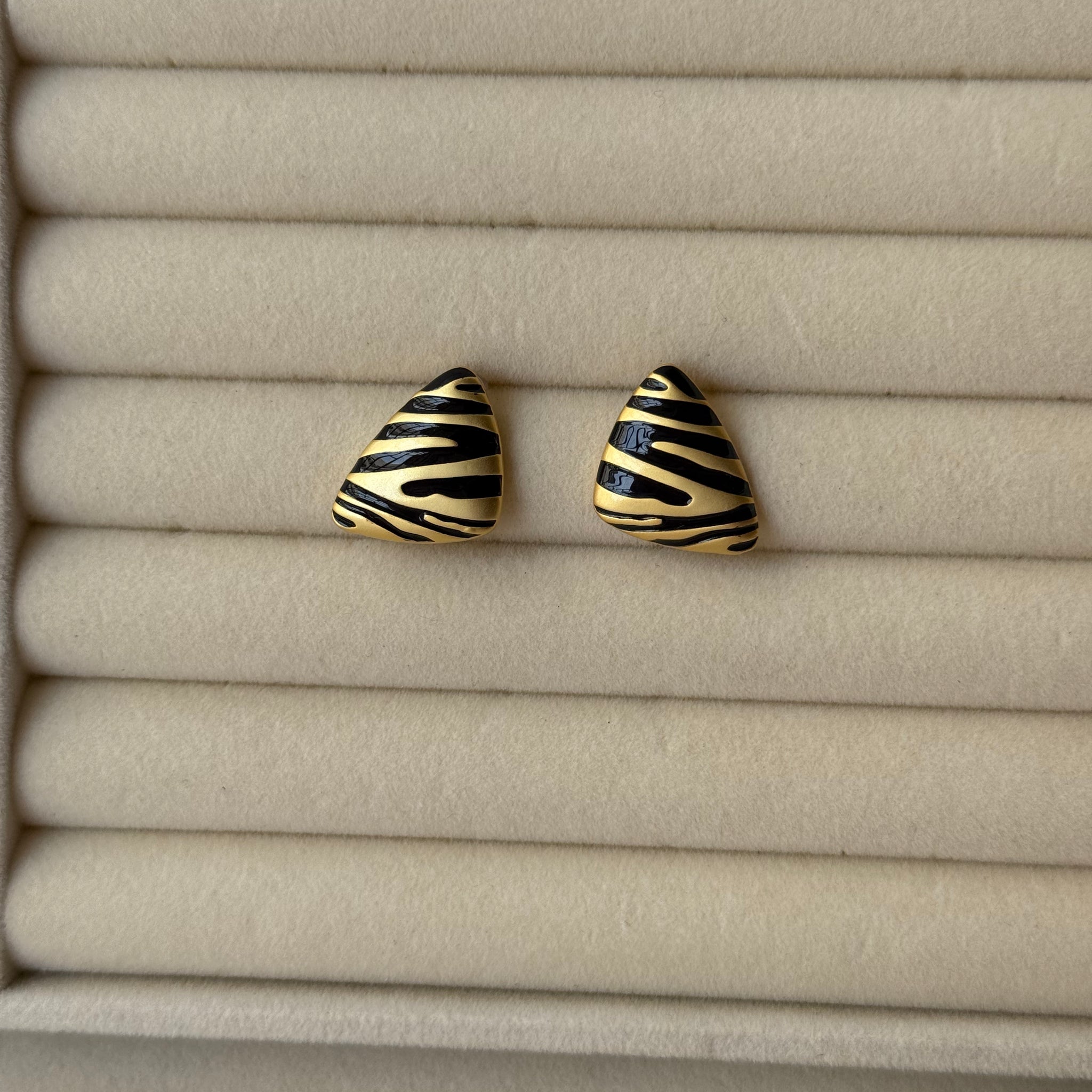 Zebrine – Printed Statement Stud