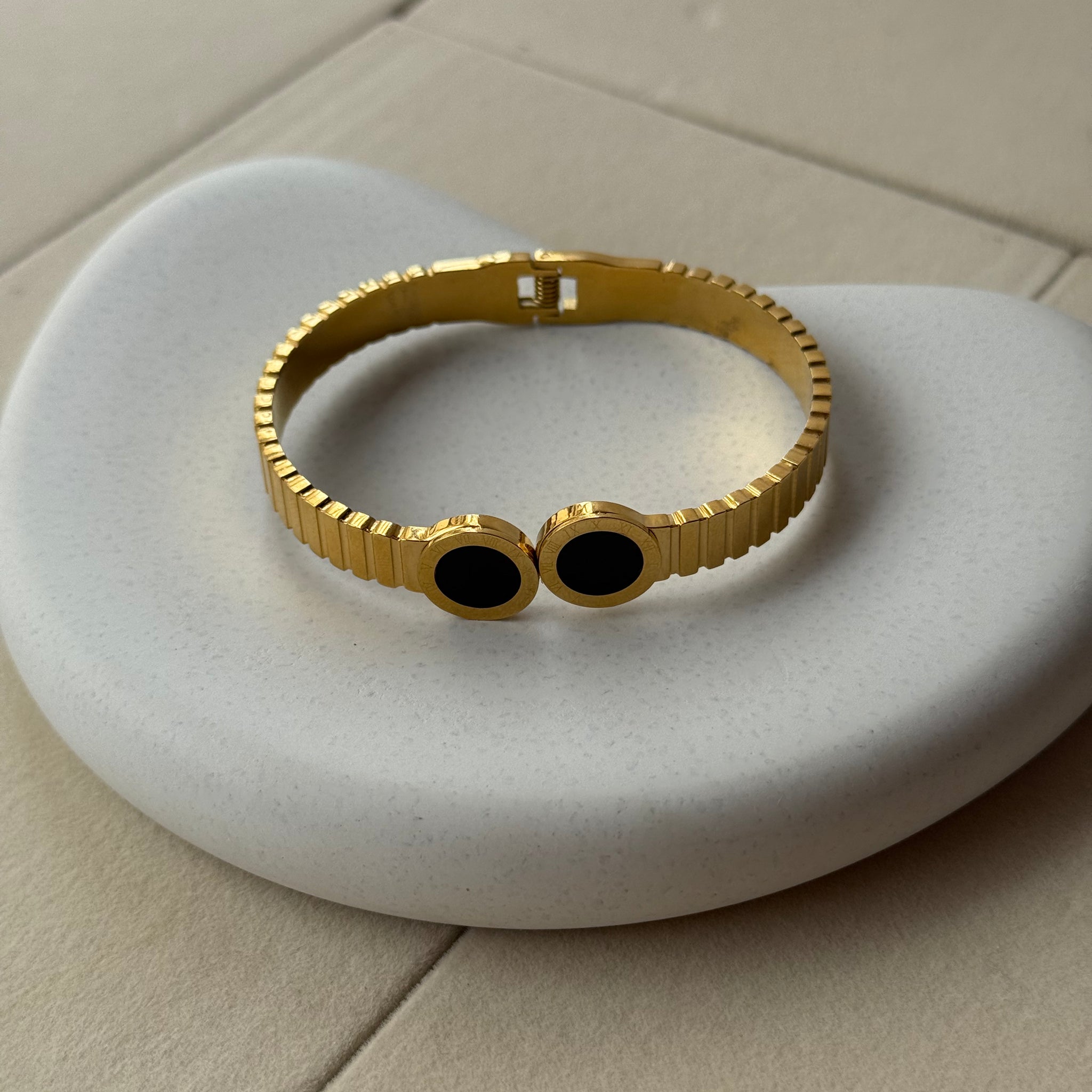 Eterna Octet Bangle Bracelet