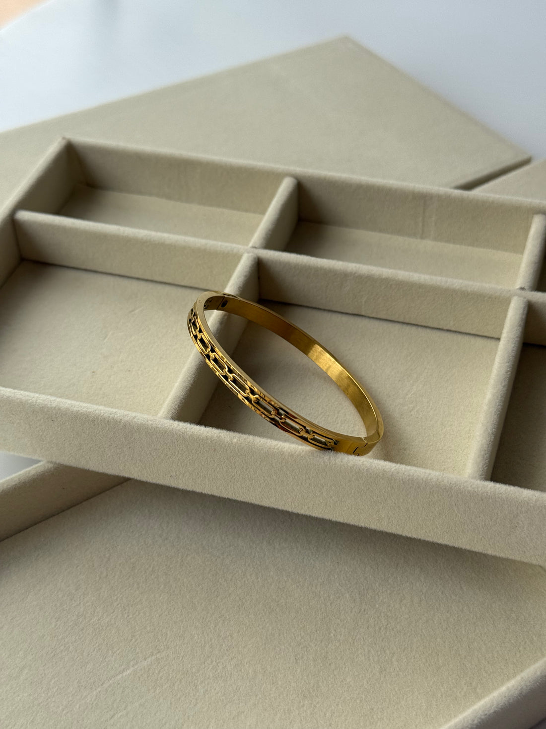 Isla Radiance Dainty Bangle Bracelet