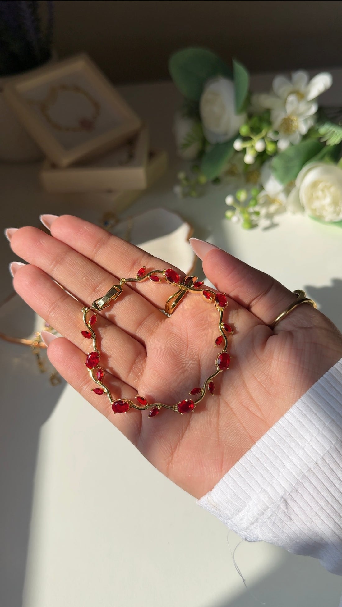 Tulip Charm Bracelet – Red 🌷❤️